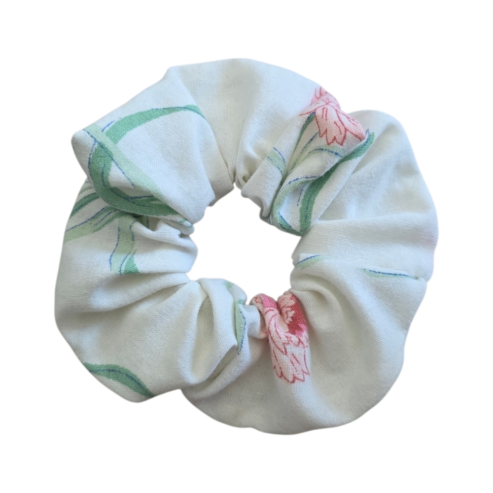 2/$5 Scrunchies (Add To Your Bundle) Ivory Pink Floral‎ Hair Tie Scrunchie